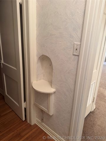 3523 E Admiral Court, Tulsa, OK 74115