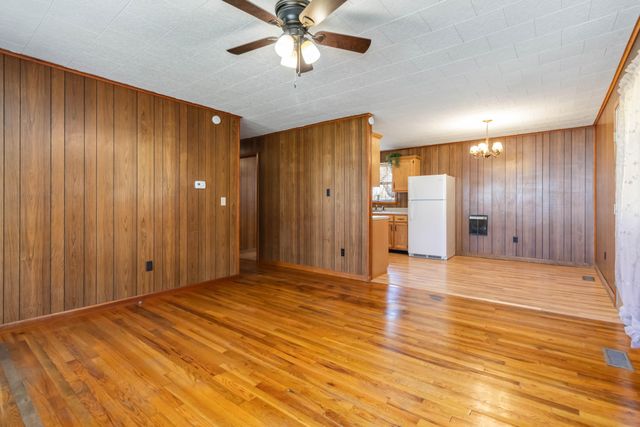 232 Owens Road, Stearns, KY 42647