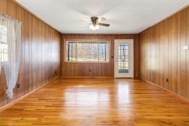 232 Owens Road, Stearns, KY 42647