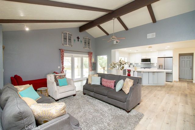 20376 Tonawanda, Apple Valley, CA 92307