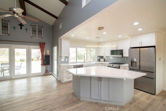 20376 Tonawanda, Apple Valley, CA 92307