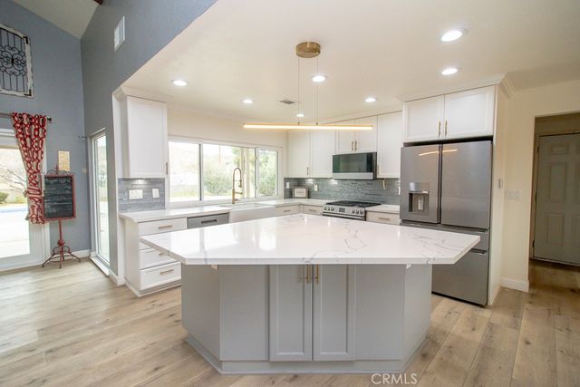 20376 Tonawanda, Apple Valley, CA 92307