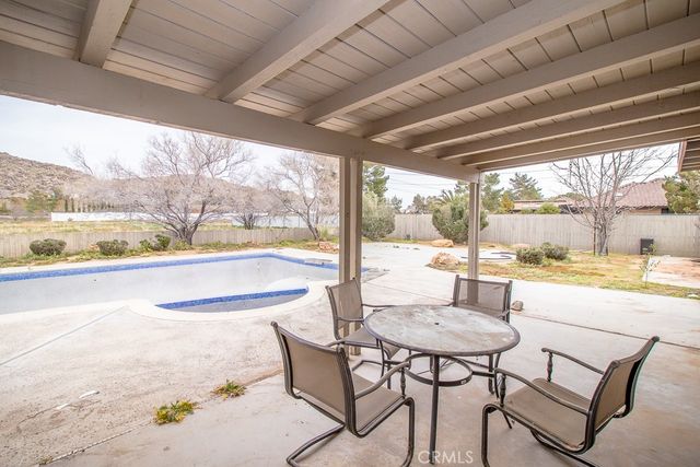 20376 Tonawanda, Apple Valley, CA 92307