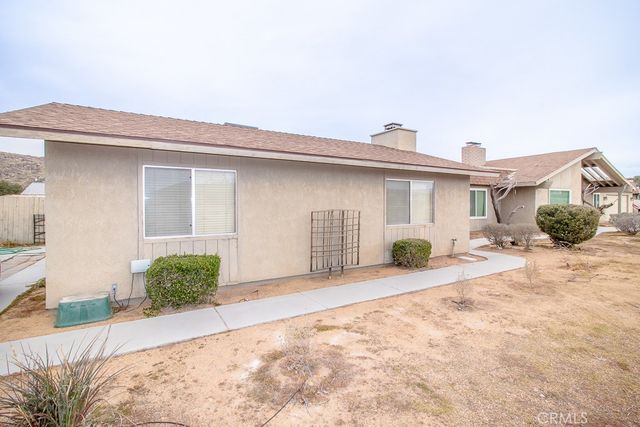 20376 Tonawanda, Apple Valley, CA 92307