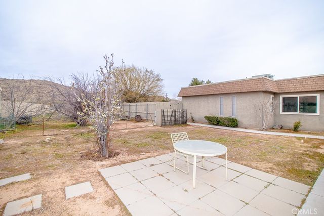 20376 Tonawanda, Apple Valley, CA 92307