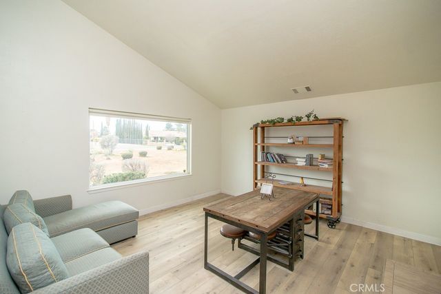 20376 Tonawanda, Apple Valley, CA 92307