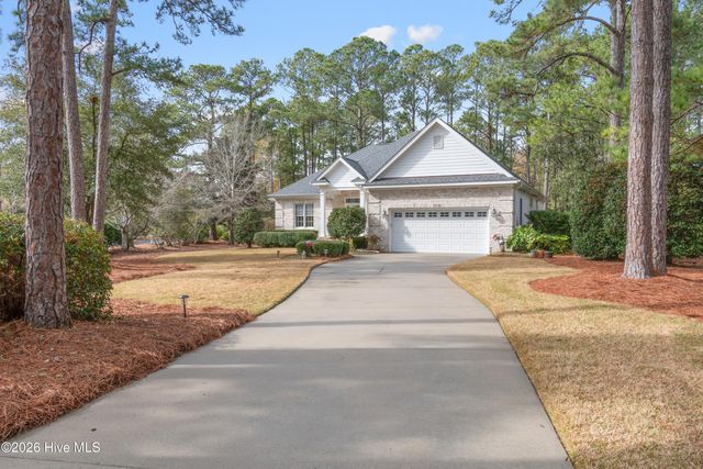 3302 Sawgrass Circle SE, Southport, NC 28461