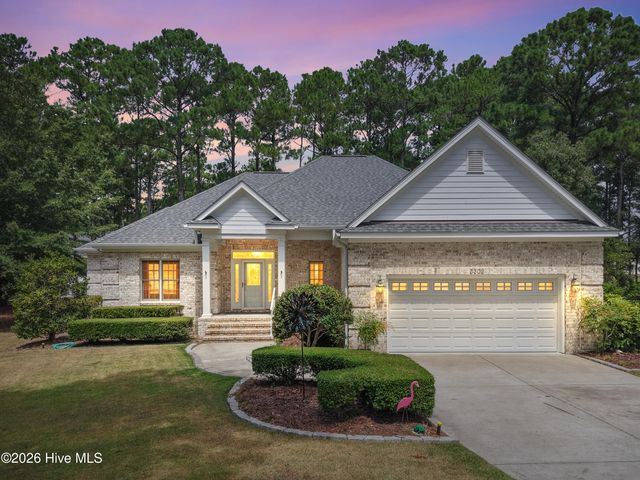 3302 Sawgrass Circle SE, Southport, NC 28461
