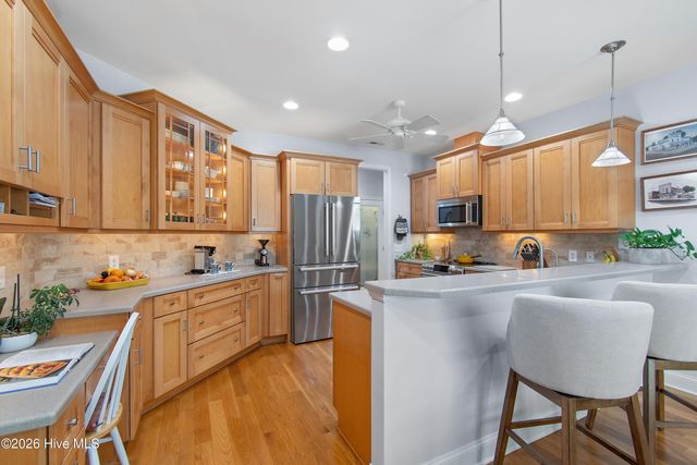 3302 Sawgrass Circle SE, Southport, NC 28461
