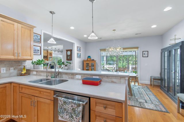 3302 Sawgrass Circle SE, Southport, NC 28461