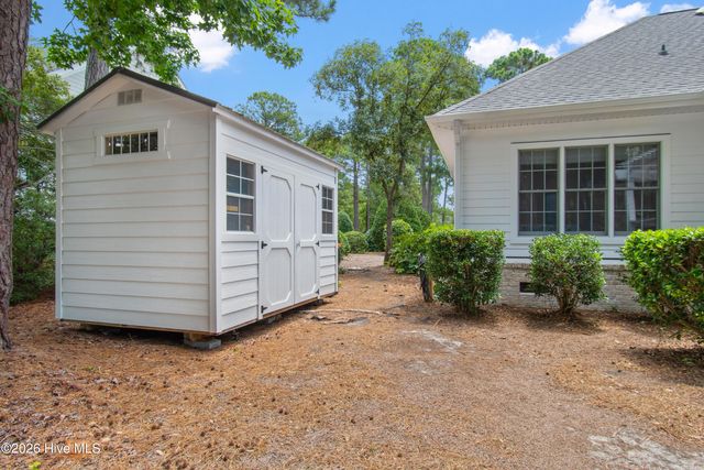 3302 Sawgrass Circle SE, Southport, NC 28461