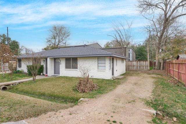 309 S Magnolia Street, Tomball, TX 77375