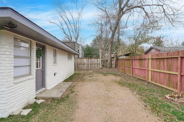 309 S Magnolia Street, Tomball, TX 77375