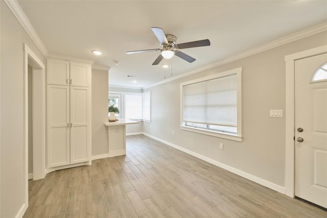 309 S Magnolia Street, Tomball, TX 77375