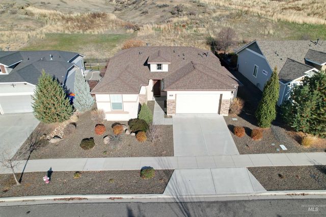 5304 W White Hills Drive, Boise, ID 83714