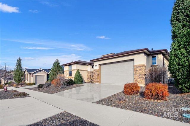 5304 W White Hills Drive, Boise, ID 83714