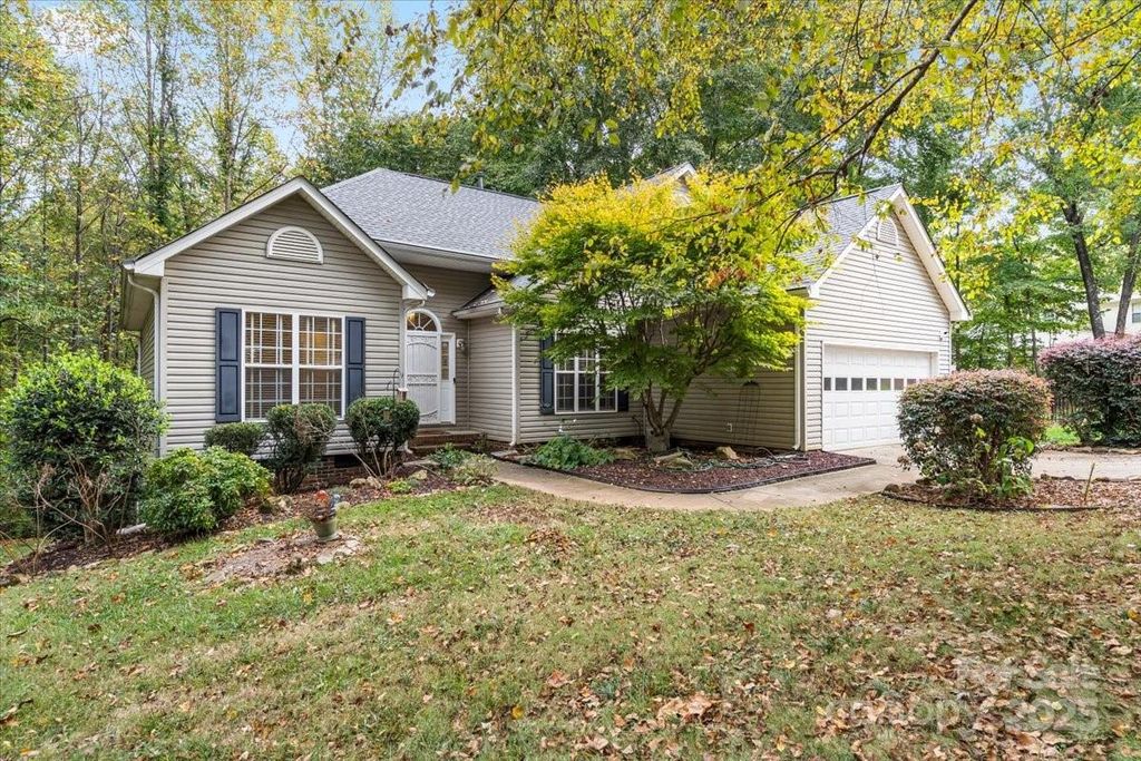 3503 Mossy Bank Place, Charlotte, NC 28269