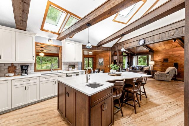 W208S6977 High Bluff DRIVE, Muskego, WI 53150
