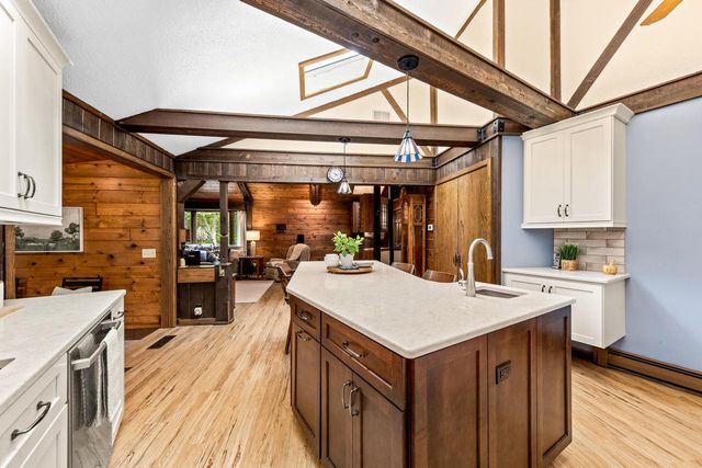 W208S6977 High Bluff DRIVE, Muskego, WI 53150