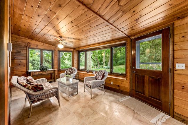 W208S6977 High Bluff DRIVE, Muskego, WI 53150