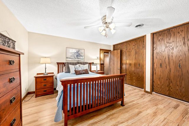 W208S6977 High Bluff DRIVE, Muskego, WI 53150