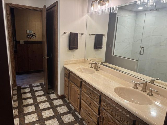 W208S6977 High Bluff DRIVE, Muskego, WI 53150