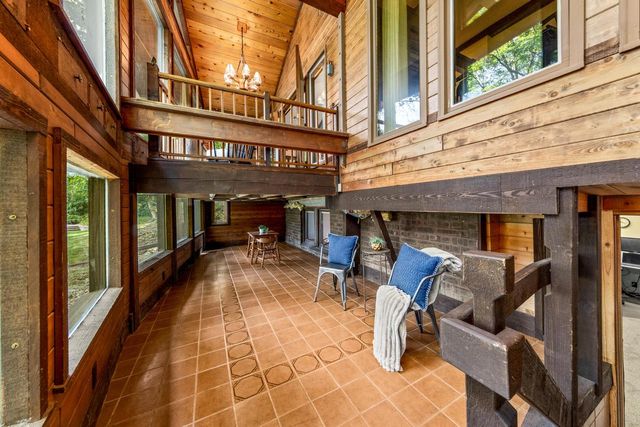 W208S6977 High Bluff DRIVE, Muskego, WI 53150