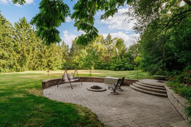 W208S6977 High Bluff DRIVE, Muskego, WI 53150