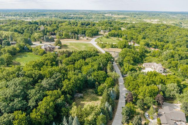 W208S6977 High Bluff DRIVE, Muskego, WI 53150