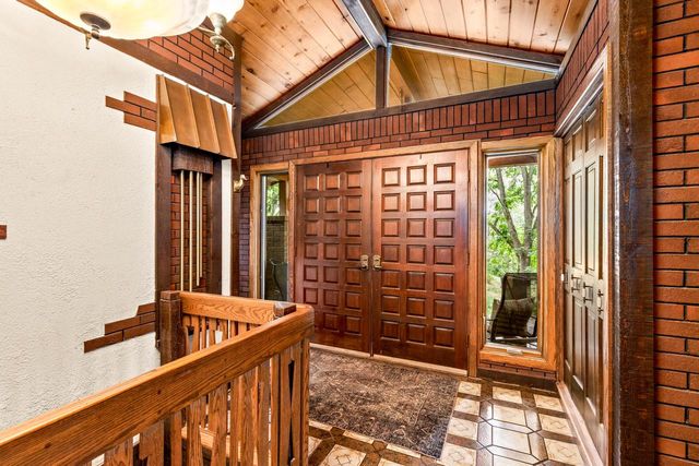 W208S6977 High Bluff DRIVE, Muskego, WI 53150