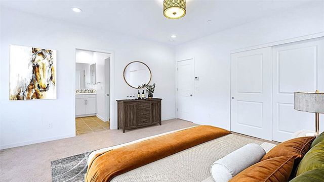 112 WALKING STICK, Irvine, CA 92618