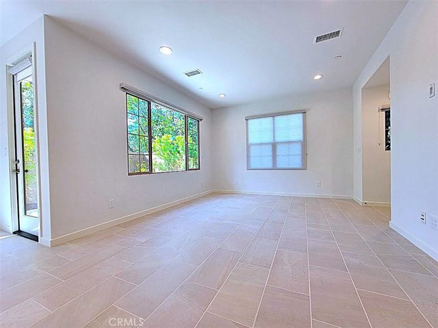 112 WALKING STICK, Irvine, CA 92618