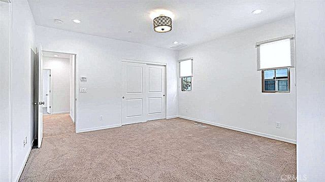 112 WALKING STICK, Irvine, CA 92618