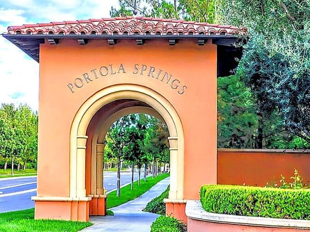 112 WALKING STICK, Irvine, CA 92618