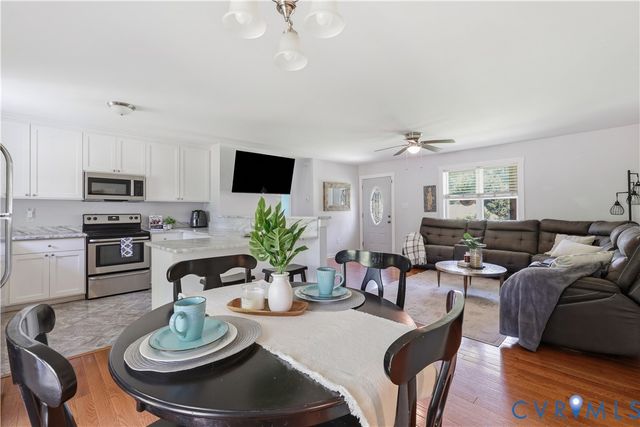 1573 Dogwood Rd, Powhatan, VA 23139