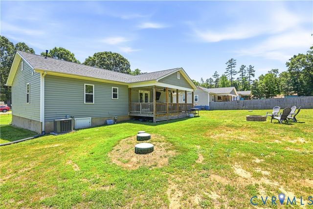 1573 Dogwood Rd, Powhatan, VA 23139