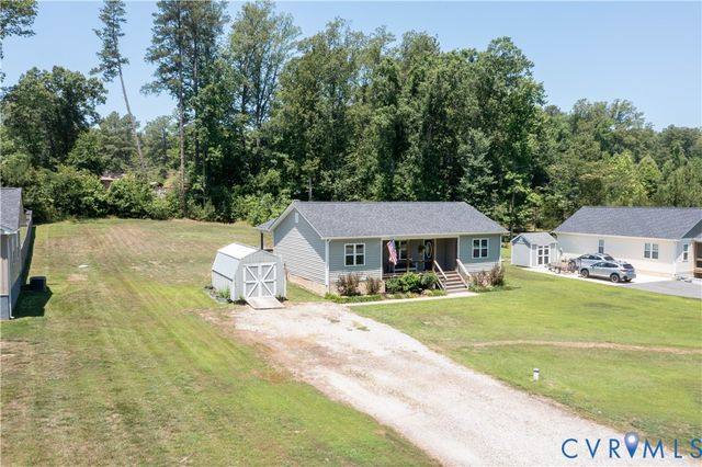 1573 Dogwood Rd, Powhatan, VA 23139