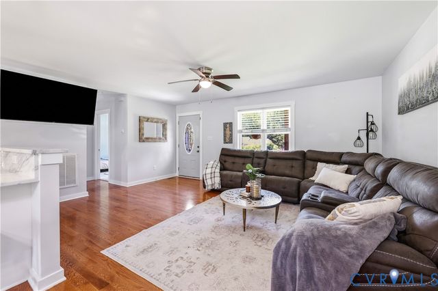 1573 Dogwood Rd, Powhatan, VA 23139