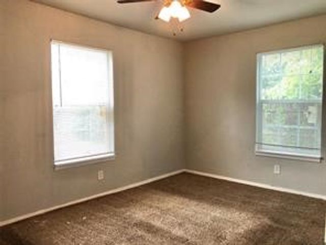 5010 Sunshine Drive, Fort Worth, TX 76105