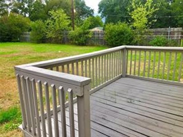 5010 Sunshine Drive, Fort Worth, TX 76105