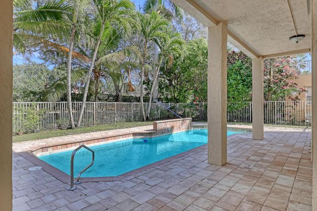 7391 Water Dance Way, Lake Worth, FL 33467