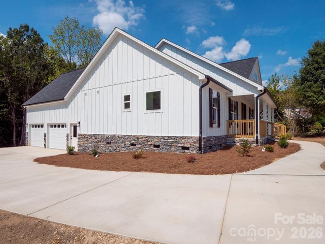 2922 SWEETGRASS Lane 33, Monroe, NC 28112