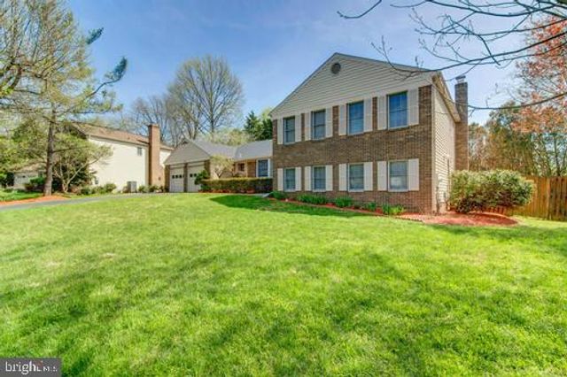 8857 GLENRIDGE CT, Vienna, VA 22182