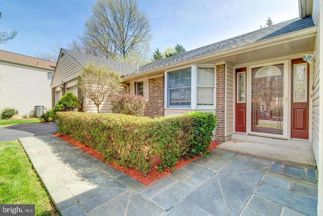 8857 GLENRIDGE CT, Vienna, VA 22182