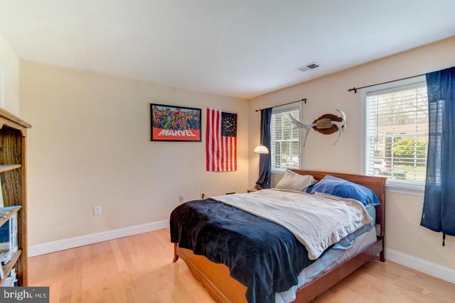 8857 GLENRIDGE CT, Vienna, VA 22182