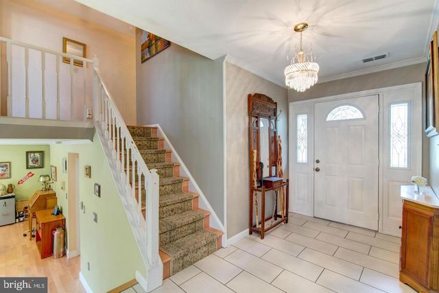 8857 GLENRIDGE CT, Vienna, VA 22182
