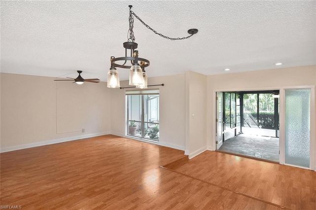 4295 Island CIR 2, Fort Myers, FL 33919