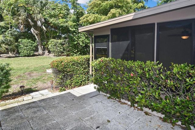 4295 Island CIR 2, Fort Myers, FL 33919