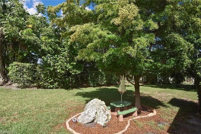 4295 Island CIR 2, Fort Myers, FL 33919