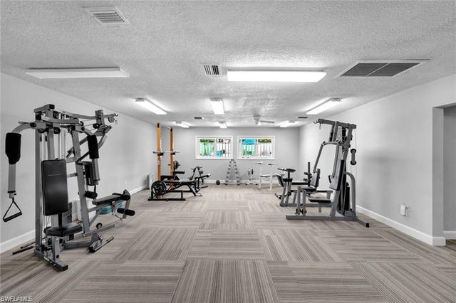4295 Island CIR 2, Fort Myers, FL 33919